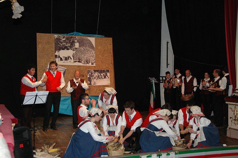 2011-04-02 spettacolo Petritoli (6).jpg